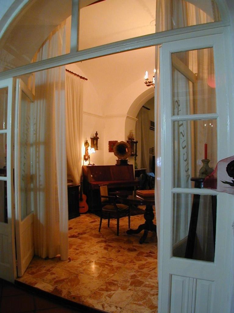 Hotel Villa Augustus Lipari  Zewnętrze zdjęcie