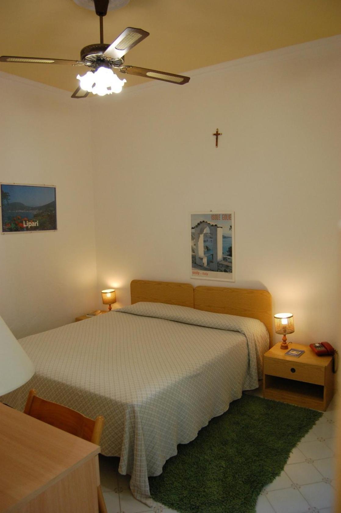 Hotel Villa Augustus Lipari  Zewnętrze zdjęcie