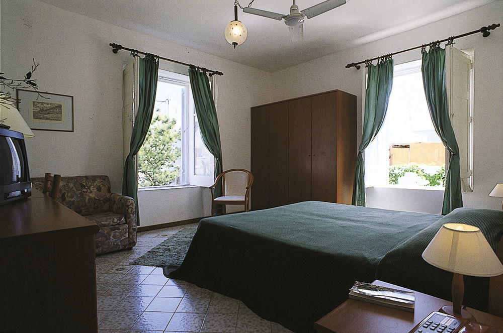 Hotel Villa Augustus Lipari  Pokój zdjęcie
